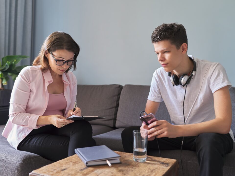 terapeuta de adicciones