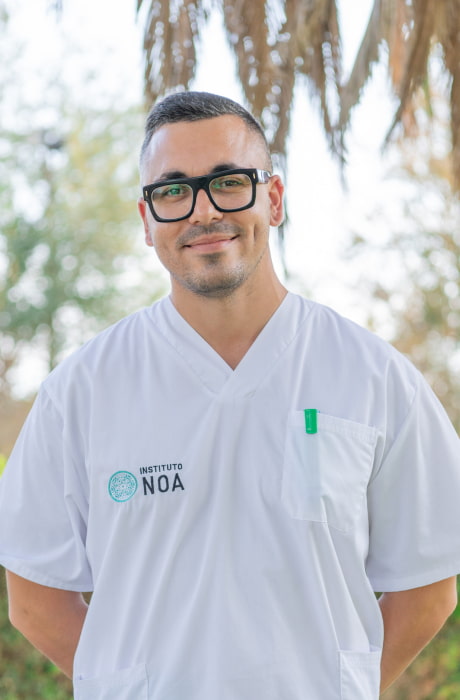 Enrique Parra NuñezAuxiliar de Enfermería